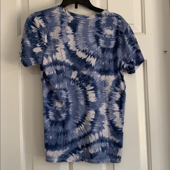 t shirt - Picture 2 of 2